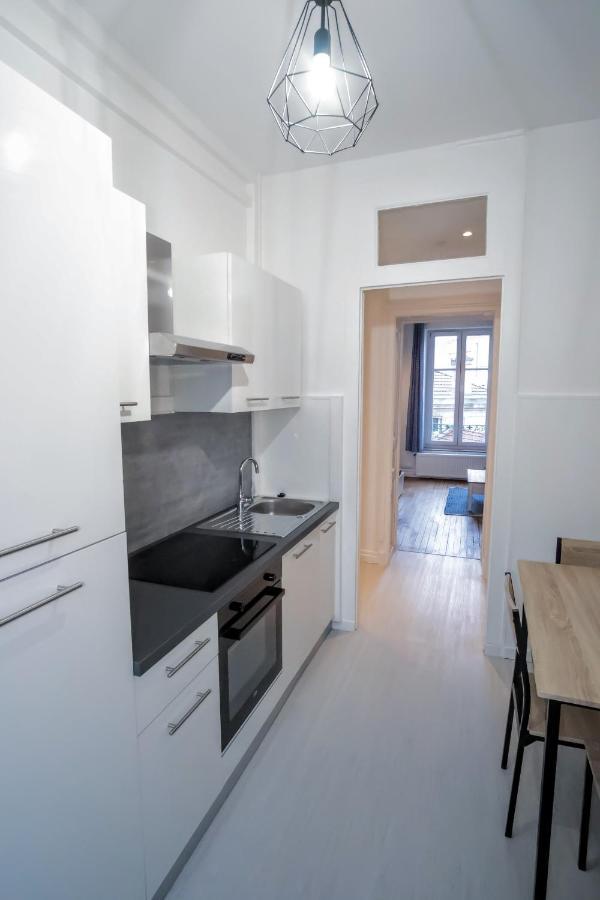 Suite Double Fabriques, 2 Bedrooms, Central, Parking Nearby, Self Checkin Nancy Ngoại thất bức ảnh